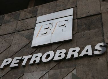 Petrobras tem em forte queda na Bolsa após recuo em reajuste do diesel