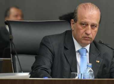 Alvo de Receita e Supremo, ministro do TCU dÃ¡ aulas para Bolsonaro e PF
