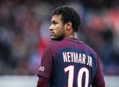 Avião e helicóptero de Neymar estão bloqueados por processo na Receita