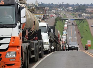 MobilizaÃ§Ã£o dos caminhoneiros deteriora confianÃ§a na economia, dizem economistas