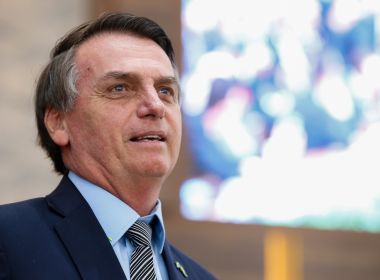 Bolsonaro libera venda de ação de resseguradora para receber mais de R$ 3,7 bi