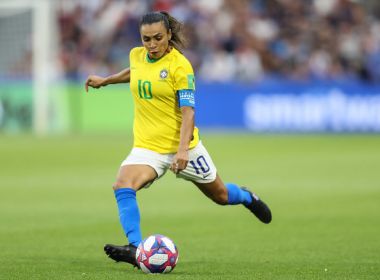 'É preciso chorar no começo para rir no fim', diz Marta após derrota do Brasil