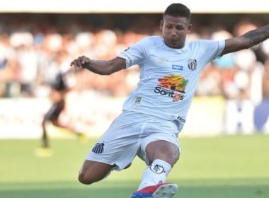 Aposta de Cuca deixa Santos com um gol em dez meses