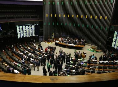 Falta de dinheiro para emendas ameaça reforma no plenário
