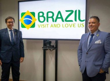 Criticada por conotação sexual, campanha usou fonte sem respeitar direitos autorais