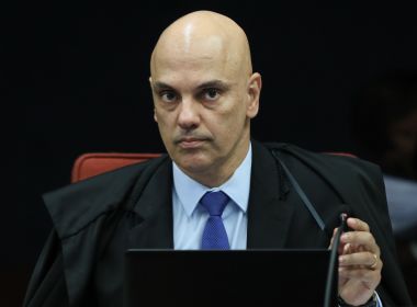 Alexandre de Moraes suspende apurações da Receita sobre ministros e autoridades