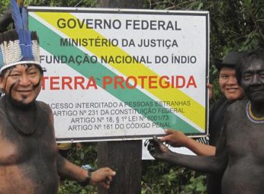 Bolsonaro diz que errou ao insistir em demarcação de terras indígenas pela Agricultura