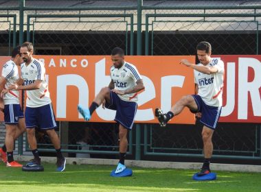 Daniel Alves e Juanfran treinam pela 1ª vez como jogadores do São Paulo