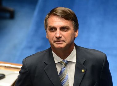 Bolsonaro diz que 'garimpou' e vetou filmes com temática LGBT