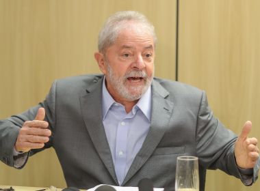 Lula diz que vai provar, da cadeia, que Moro e Deltan são bandidos