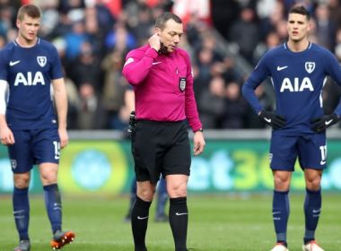 Premier League quer mudar VAR para casos de impedimento