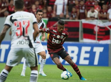Bruno Henrique brilha, Diego Alves pega pênaltis, e Flamengo goleia o Vasco
