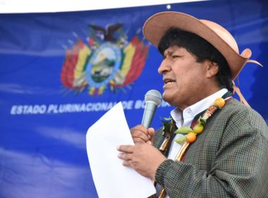 Apontado como aliado, Evo Morales critica política de armas de Bolsonaro