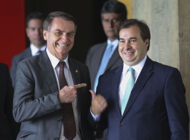 Maia preenche espaÃ§o de Bolsonaro com agenda e fala de primeiro-ministro