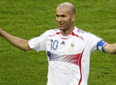 Game da Fifa compara lendas e tem Zidane melhor que Garrincha