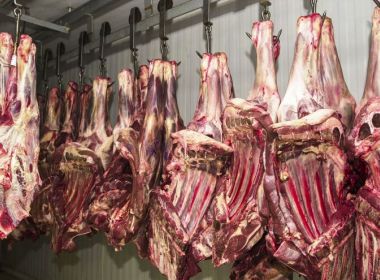 Preocupação ambiental atinge venda de carne e bebidas