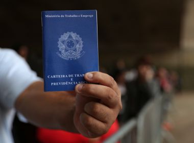 Saque do FGTS deve passar a ser isento de tarifa de transferência bancária