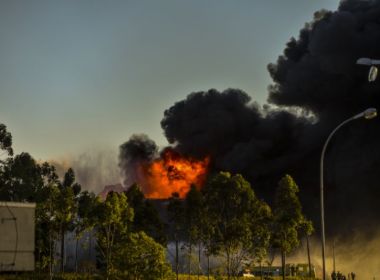 Incêndio atinge refinaria da Petrobras em São José dos Campos