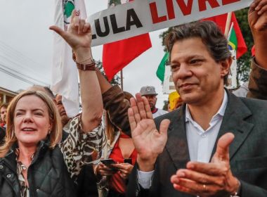 Gleisi e Haddad visitam Lula para discutir saída da prisão