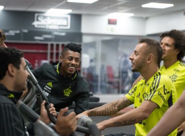 Contra a Chape, Flamengo testa opções após perder titulares em duelo da Libertadores