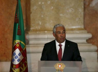 Premiê socialista cai nas pesquisas, mas deve vencer eleição em Portugal