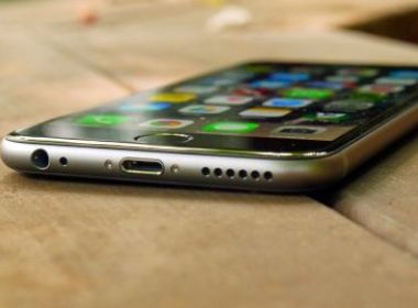 Apple anuncia reparo gratuito para iPhone 6 que não liga