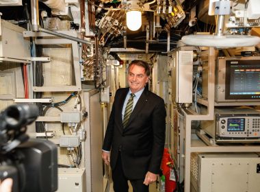 Pressão de filhos cria impasse sobre futuro de Bolsonaro no PSL