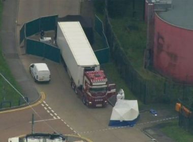 Trinta e nove mortos encontrados em caminhão no Reino Unido eram chineses