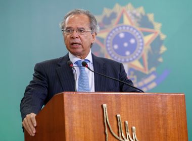 Estabilidade do servidor deve variar de acordo com a carreira, diz Guedes
