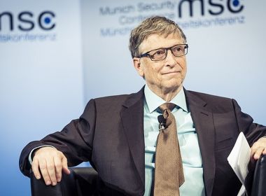 Bill Gates ultrapassa Bezos e volta a ser o mais rico do mundo, diz agência