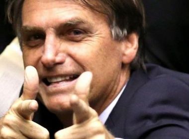 Número 38 de partido vem de 38º presidente, e não de arma, diz Bolsonaro