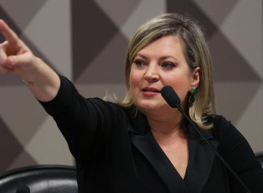 Joice vai a CPMI e diz ter ouvido algo sobre 'Abin paralela' no Planalto