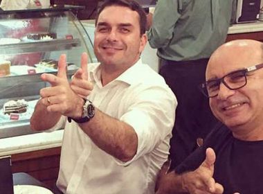Resultado de imagem para MP-RJ diz que Flávio 'lavou' R$ 638 mil em compra de imóveis com dinheiro vivo