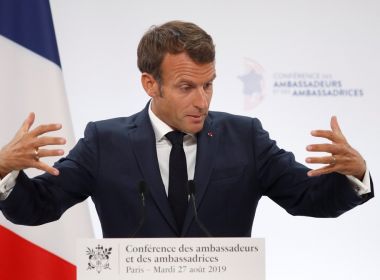 Macron renuncia antecipadamente a aposentadoria presidencial de R$ 28,2 mil