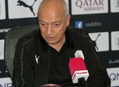 Santos anuncia contratação de técnico português Jesualdo Ferreira