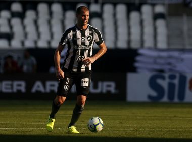 Botafogo mira medalhões de alto custo e sinaliza saída de Carli