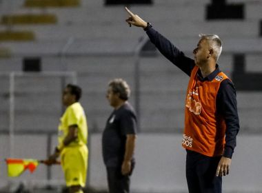 Às vésperas de Libertadores, Tiago Nunes diz querer evitar nervosismo no Corinthians