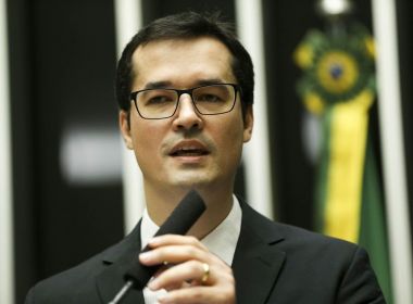 Integrantes da Lava Jato viram réus em ação sobre outdoor da força-tarefa