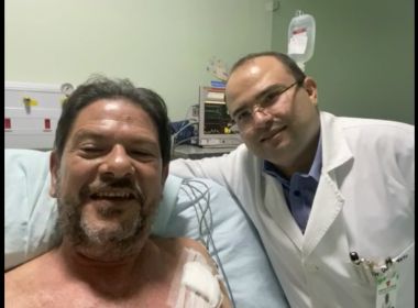 Sem retirar balas alojadas no corpo, Cid Gomes recebe alta de hospital