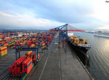 Número de contêineres que saem da China cai de 50 mil para 2 mil