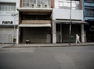 Ao menos 18 estados mantêm fechados shoppings, comércio de rua e academias