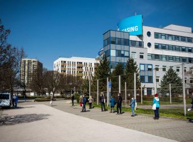 Sem nenhuma morte pelo coronavírus, Eslováquia começa a reabrir lojas