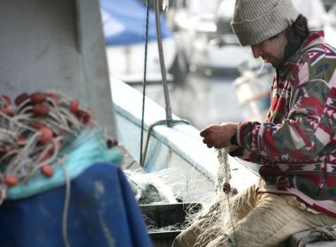 Senado prepara auxílio complementar para pescadores, intermitentes e indígenas
