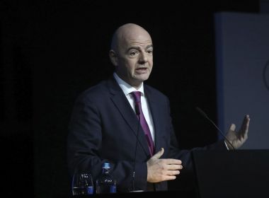 Coronavírus faz Fifa esticar contratos de atletas em seus clubes