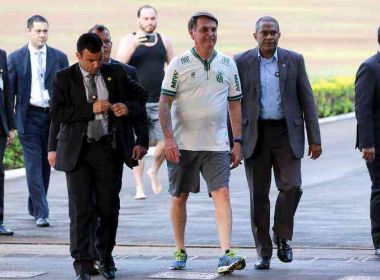 Bolsonaro contraria consenso científico e diz que isolamento foi inútil contra Covid-19