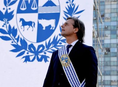 Entre disparada de casos na América Latina, Paraguai e Uruguai destoam