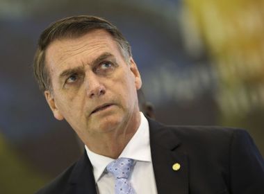 Bolsonaro diz que lei da fake news limita liberdade de expressão:  'Não tem que ter isso'