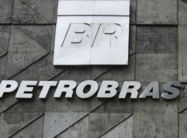 Petrobras diz que veiculou 2 milhões de anúncios em sites de fake news por erro
