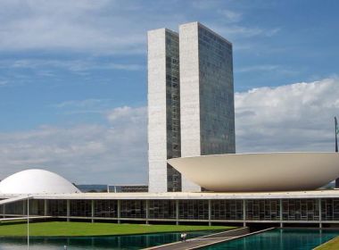 Congresso articula gasto extra de R$ 5 bilhões para o próximo presidente da República