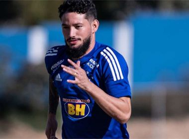 Reforço com status de titular, Arthur Caíke se aproxima de estreia pelo Cruzeiro